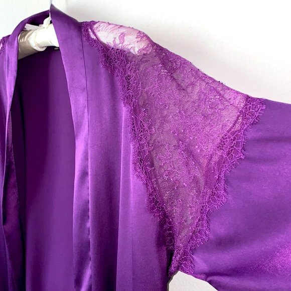 Like New Victoria Secret Xs/Small Robe and S Slip Lace Satin Purple - Picture 4 of 11